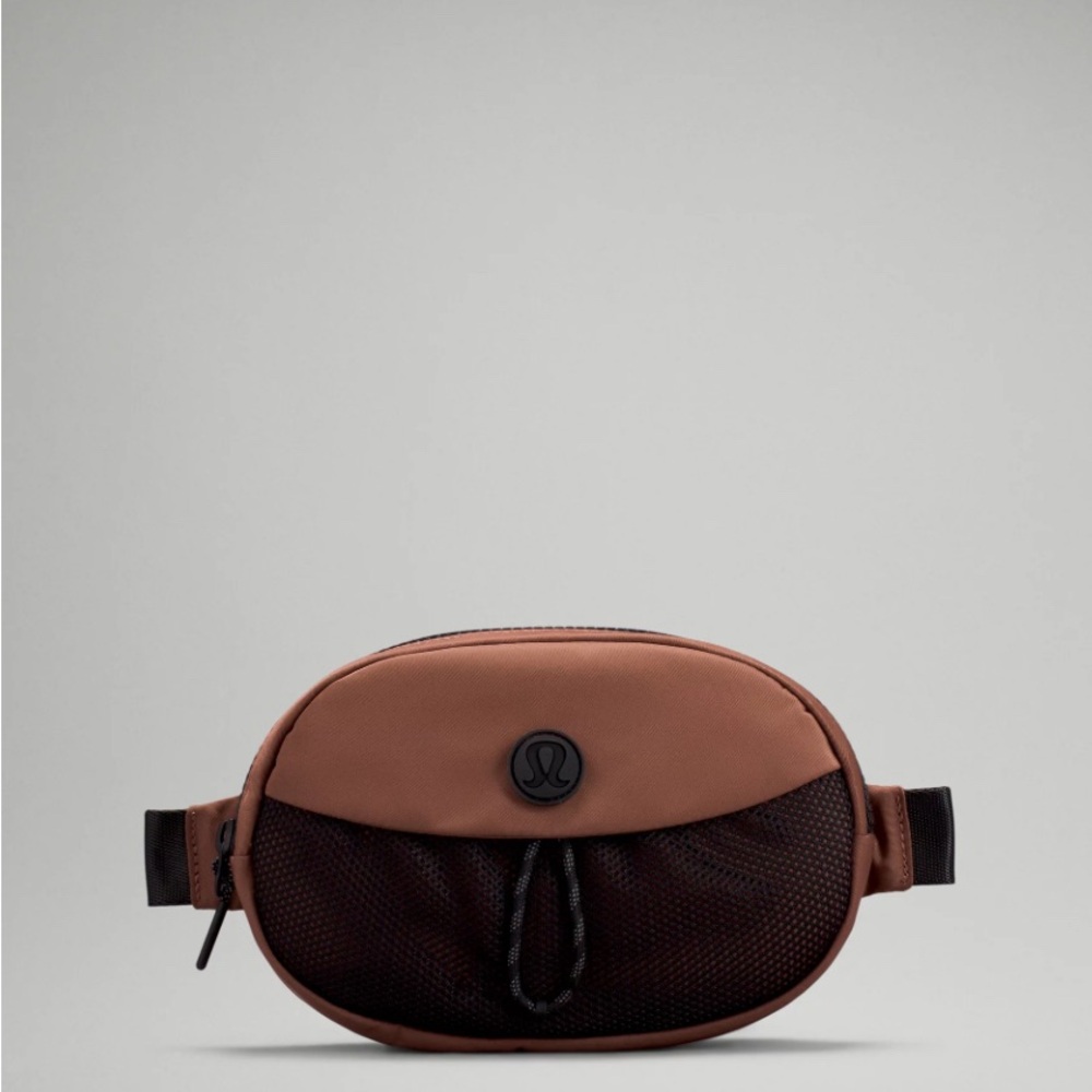 lululemon athletica Chocolate Belt Bag